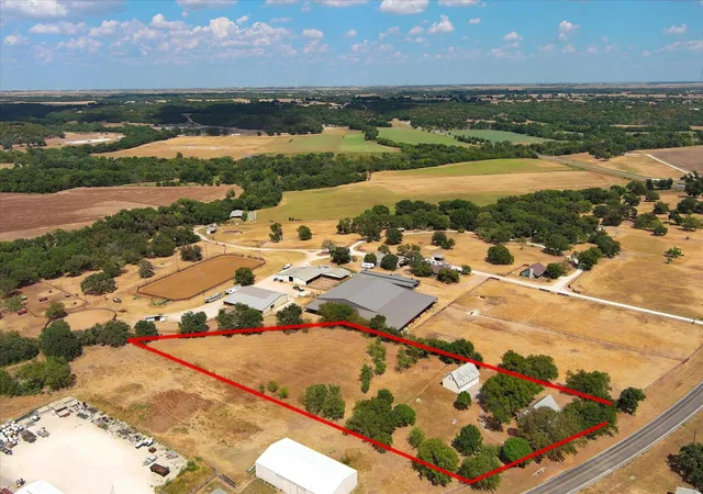 Photo 4 of Single family home for sale at TX | 16927 W Fm 922,TX 76263 | MLS# 21331306 | Listing updated on 2026-10-02