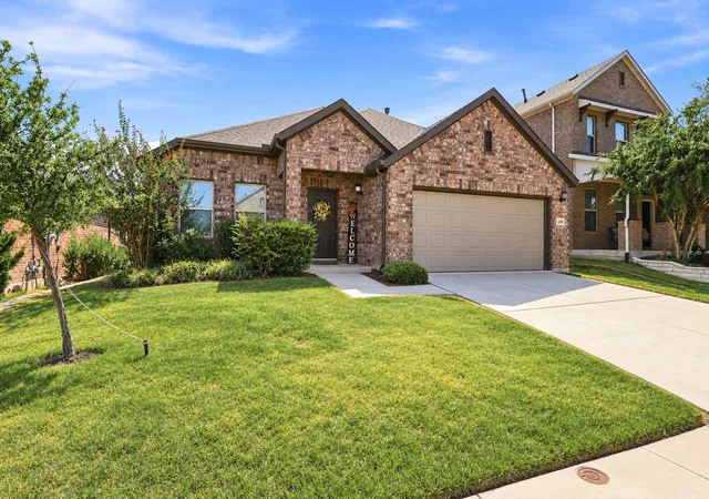 Photo 3 of Single family home for sale at 949 Slate Ln, Celina, TX 75009 | MLS# 21379842 | Listing updated on 2026-10-07