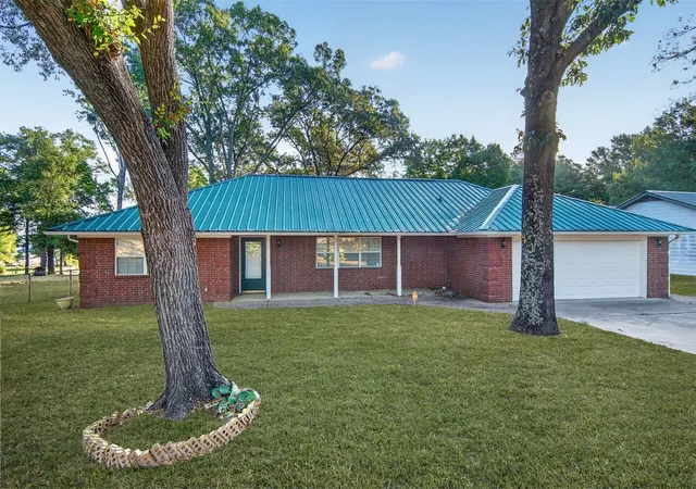 Photo 2 of Single family home for sale at 1189 Rscr 3325, Emory, TX 75440 | MLS# 21380763 | Listing updated on 2026-09-09