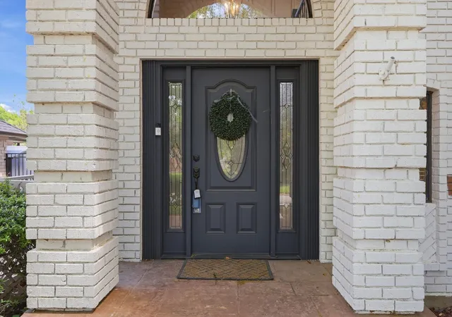Photo 3 of Single family home for sale at 3509 Yachtclub Ct, Arlington, TX 76016 | MLS# 21380764 | Listing updated on 2026-10-03