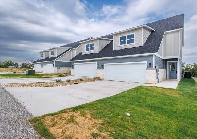 Photo 1 of Single family home for sale at 712 N Sycamore, Hico, TX 76457 | MLS# 21380791 | Listing updated on 2026-09-19