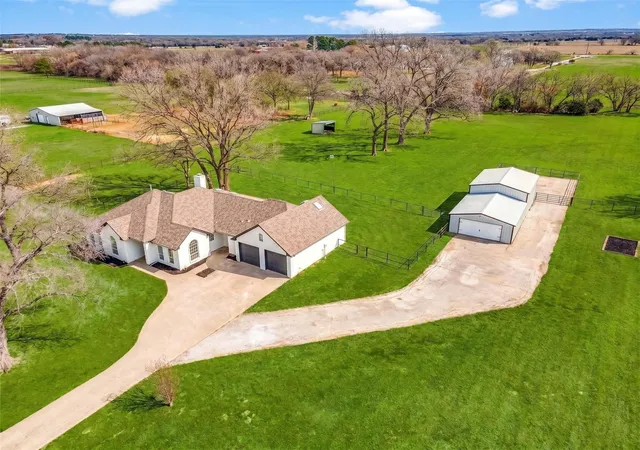 Photo 2 of Single family home for sale at 9986 Copeland Pl, Pilot Point, TX 76258 | MLS# 21380801 | Listing updated on 2026-09-29