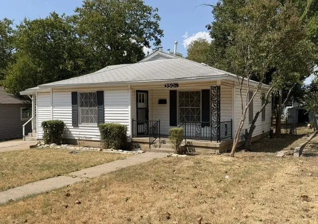 Photo 1 of Single family home for sale at 3504 W Gambrell St, Fort Worth, TX 76133 | MLS# 21364391 | Listing updated on 2026-09-09