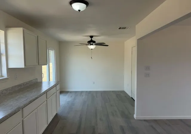 Photo 4 of Single family home for sale at 228 Skiff Dr, Gun Barrel City, TX 75156 | MLS# 21380829 | Listing updated on 2026-09-16