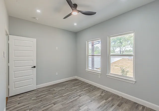 Photo 3 of Single family home for sale at 109 Gordons Cir, Bridgeport, TX 76426 | MLS# 21380833 | Listing updated on 2026-09-09