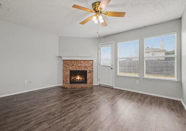 Photo 4 of Single family home for sale at 1578 Thornhill Ln, Little Elm, TX 75068 | MLS# 21380447 | Listing updated on 2026-09-09