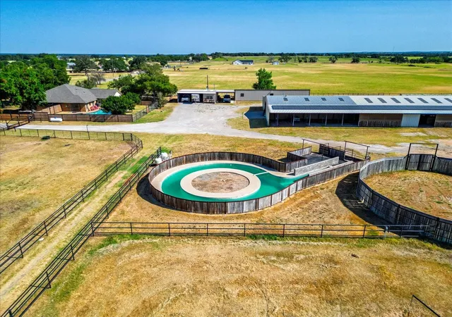 Photo 1 of Sale Pending at 820 Walker Ln, Millsap, TX 76066 | MLS# 21377902 | Listing updated on 2026-09-23