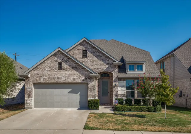 Photo 1 of Single family home for sale at 1238 Stagecoach Trl, Justin, TX 76247 | MLS# 21380846 | Listing updated on 2026-09-21