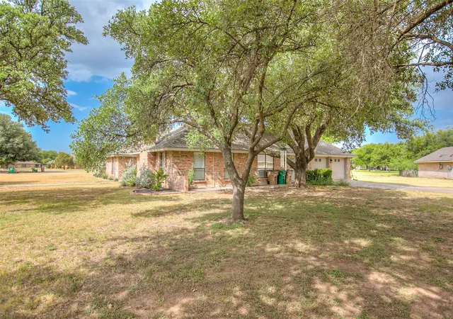 Photo 3 of Single family home for sale at 5820 Pecan Valley Ln, San Angelo, TX 76904 | MLS# 21380702 | Listing updated on 2026-09-09