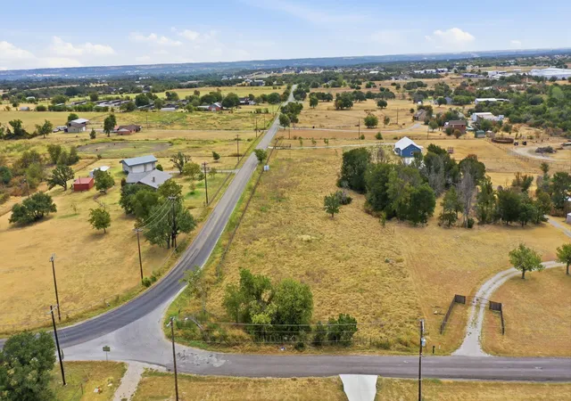 Photo 2 of Land for sale at 171 Jupiter Trl, Weatherford, TX 76088 | MLS# 21377404 | Listing updated on 2026-09-14