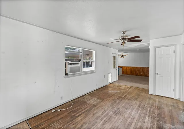 Photo 2 of Single family home for sale at 756 Thomas Ave, Hurst, TX 76053 | MLS# 21380111 | Listing updated on 2026-10-07