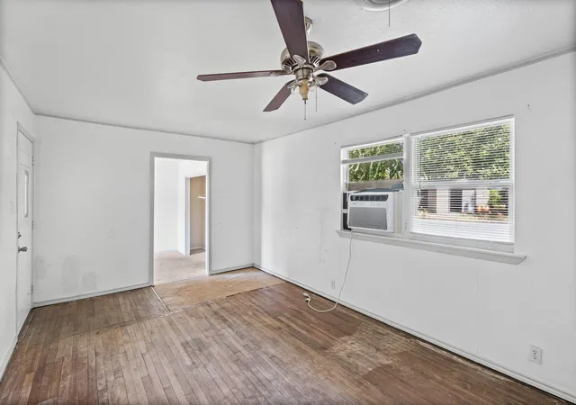 Photo 3 of Single family home for sale at 756 Thomas Ave, Hurst, TX 76053 | MLS# 21380111 | Listing updated on 2026-10-07