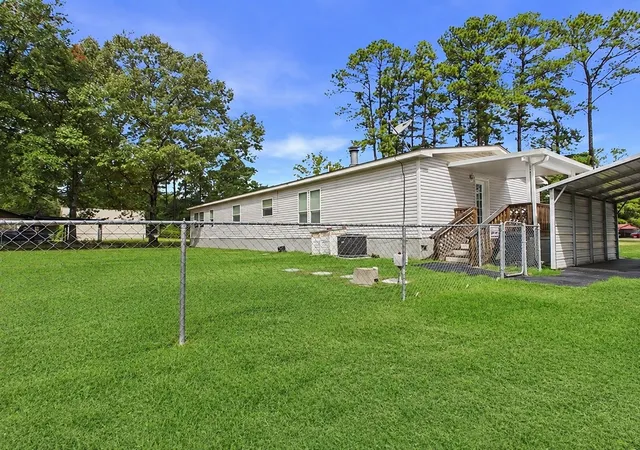 Photo 2 of Sale Pending at 21104 Easy St, Chandler, TX 75758 | MLS# 21380728 | Listing updated on 2026-09-29