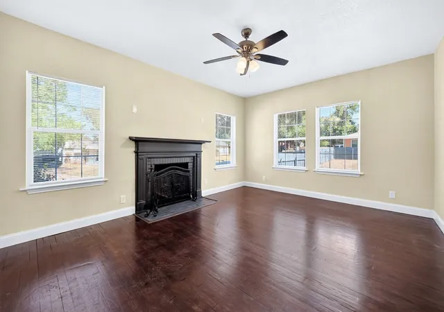 Photo 3 of Single family home for sale at 200 1st Street, Terrell, TX 75160 | MLS# 21373143 | Listing updated on 2026-09-28