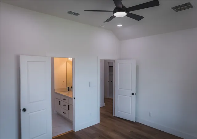 Photo 4 of Single family home for sale at 3622 Roberts St, Greenville, TX 75401 | MLS# 21365510 | Listing updated on 2026-09-09