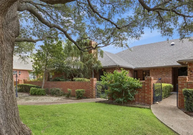 Photo 2 of Townhouse for sale at 5845 Westhaven Dr #B, Fort Worth, TX 76132 | MLS# 21369738 | Listing updated on 2026-09-13