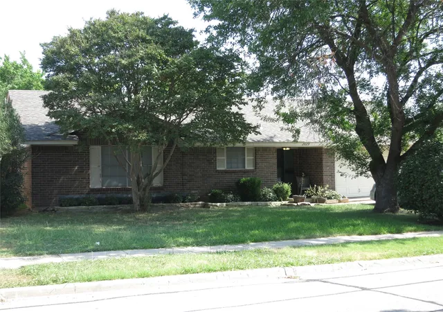 Photo 1 of Sale Pending at 2029 Shenandoah, Carrollton, TX 75007 | MLS# 21381015 | Listing updated on 2026-09-19