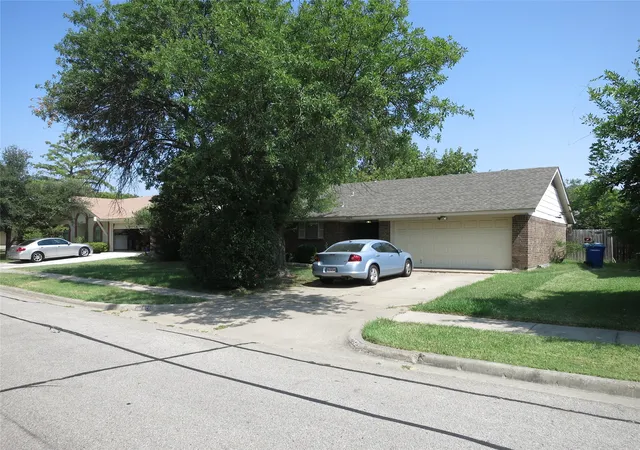 Photo 2 of Sale Pending at 2029 Shenandoah, Carrollton, TX 75007 | MLS# 21381015 | Listing updated on 2026-09-19