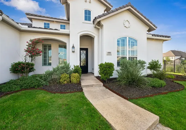 Photo 2 of Sale Pending at 6881 Flatcatcher Dr, Frisco, TX 75036 | MLS# 21380595 | Listing updated on 2026-09-22