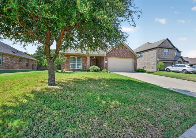 Photo 2 of Single family home for sale at 1026 Saint Andrews Dr, Burleson, TX 76028 | MLS# 21380505 | Listing updated on 2026-09-09