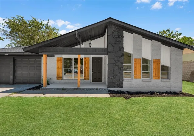 Photo 1 of Single family home for sale at 3725 Raphael St, Fort Worth, TX 76119 | MLS# 21380708 | Listing updated on 2026-10-04