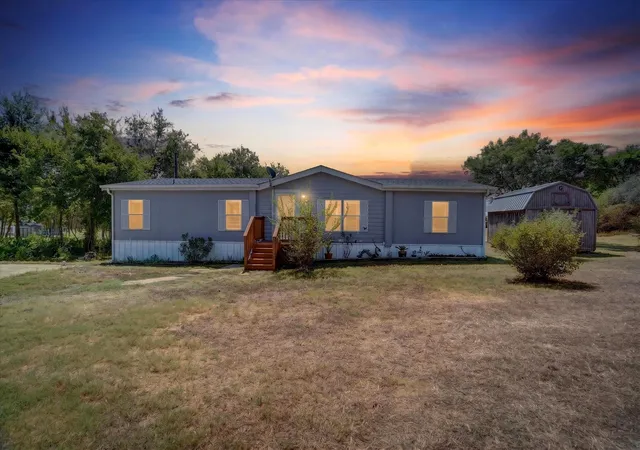 Manufactured home for sale at 824 Quail Run, Cleburne, TX 76031 | MLS# 21381012