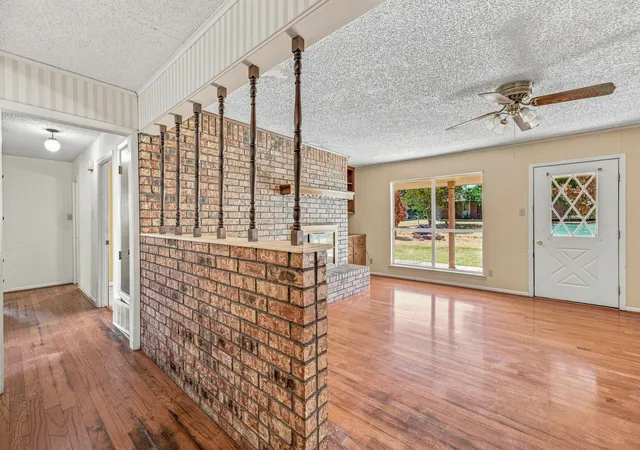 Photo 3 of Single family home for sale at 108 Sharp Dr, Stephenville, TX 76401 | MLS# 21381045 | Listing updated on 2026-10-07