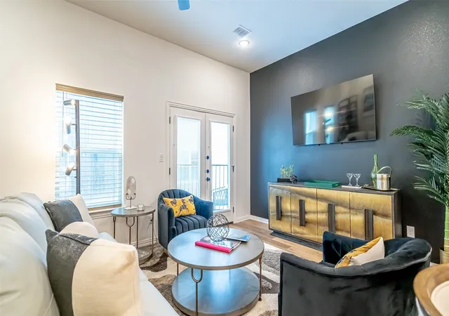 Photo 3 of Condo for sale at 1217 Beaconsfield Ln #803, Arlington, TX 76011 | MLS# 21365958 | Listing updated on 2026-09-09