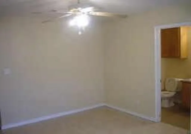 Listing Photo 5 - Condo for sale in building located at 414 N 5th St, Gunter, TX 75058 - Unit #412