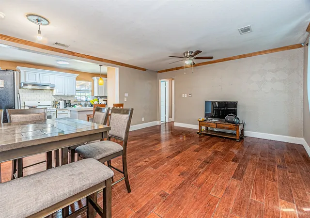 Photo 4 of Single family home for sale at 305 Chandler Dr, Garland, TX 75040 | MLS# 21381176 | Listing updated on 2026-09-10