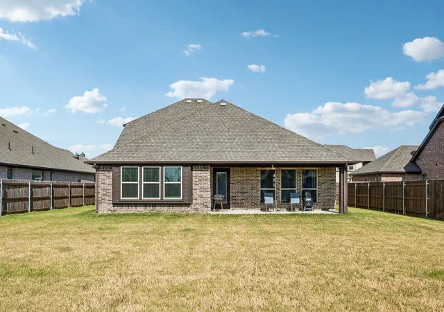 Photo 4 of Single family home for sale at 209 Perennial Way, Waxahachie, TX 75165 | MLS# 21363236 | Listing updated on 2026-09-13