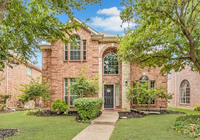 Photo 1 of Single family home for sale at 12361 Hawk Crk Dr, Frisco, TX 75033 | MLS# 21381093 | Listing updated on 2026-09-12