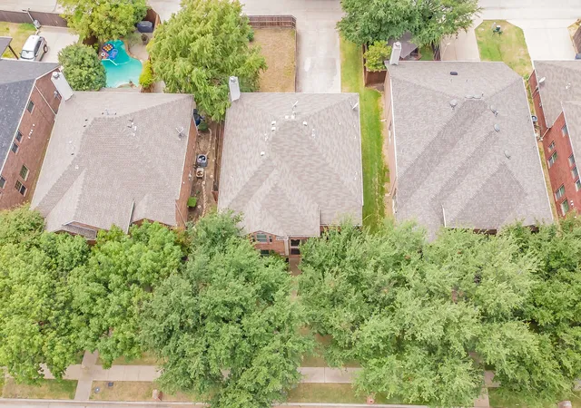 Photo 3 of Single family home for sale at 12361 Hawk Crk Dr, Frisco, TX 75033 | MLS# 21381093 | Listing updated on 2026-09-12