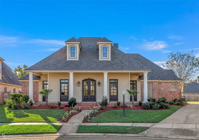 Photo 1 of Single family home for sale at 1012 Conti Cir, Shreveport, LA 71106 | MLS# 21381133 | Listing updated on 2026-09-09