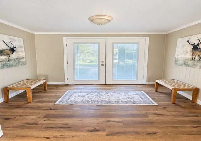 Photo 4 of Single family home for sale at 1109 E Ikard St, Henrietta, TX 76365 | MLS# 21381196 | Listing updated on 2026-09-09