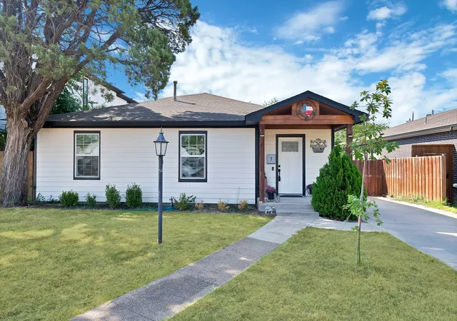 Photo 1 of Single family home for sale at 4622 Newmore Ave, Dallas, TX 75209 | MLS# 21380995 | Listing updated on 2026-09-13