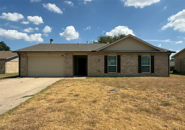 Photo 1 of Single family home for sale at 355 Ridgecrest Dr, Saginaw, TX 76179 | MLS# 21381214 | Listing updated on 2026-09-09