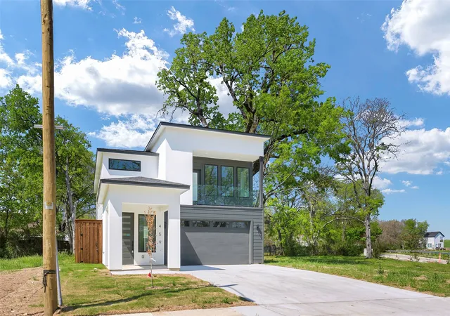 Photo 2 of Single family home for sale at 459 Hart St, Dallas, TX 75203 | MLS# 21381235 | Listing updated on 2026-09-19