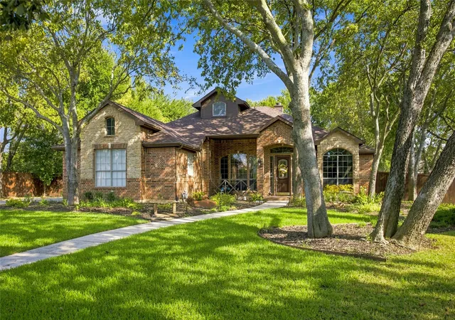 Photo 2 of Single family home for sale at 2105 Heather Ridge Ct, Flower Mound, TX 75028 | MLS# 21375481 | Listing updated on 2026-09-14