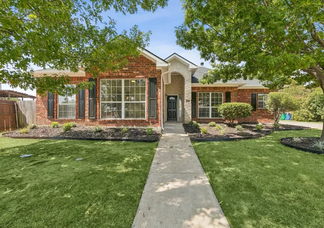Photo 1 of Single family home for sale at 636 Whitetail Deer Ln, Crowley, TX 76036 | MLS# 21381208 | Listing updated on 2026-09-13