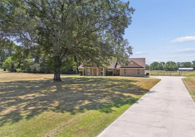 Photo 1 of Sale Pending at 115 Barkman Crk Tr Rd, Hooks, TX 75561 | MLS# 21381240 | Listing updated on 2026-09-30