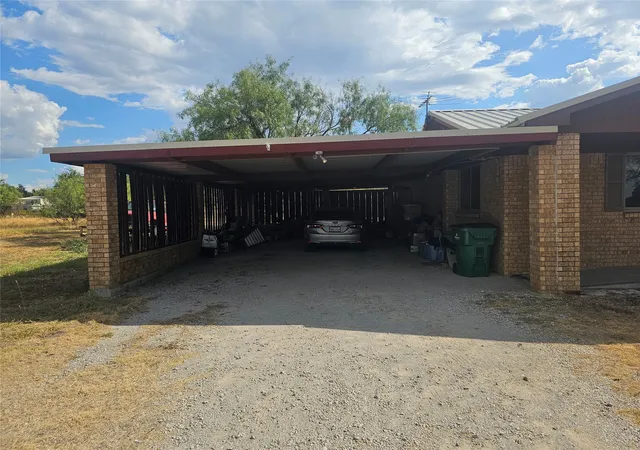 Photo 3 of Single family home for sale at 1300 Bailey St, Coleman, TX 76834 | MLS# 21381306 | Listing updated on 2026-10-06