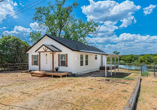 Photo 2 of Single family home for sale at 2308 Long Crk Ct, Granbury, TX 76049 | MLS# 21381303 | Listing updated on 2026-09-19