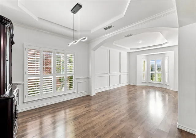 Photo 4 of Single family home for sale at 809 Meadowside Ct, Garland, TX 75043 | MLS# 21377240 | Listing updated on 2026-09-11