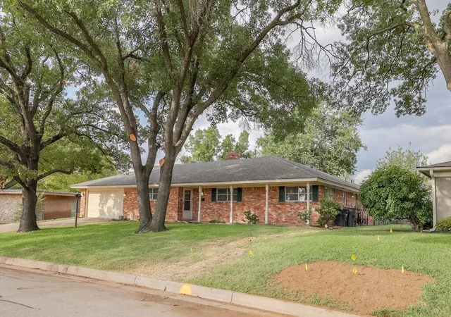 Photo 3 of Single family home for sale at 6805 Valhalla Rd, Fort Worth, TX 76116 | MLS# 21381328 | Listing updated on 2026-09-09
