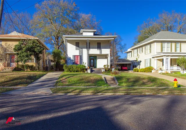 Photo 1 of Single family home for sale at 912 Prospect St, Shreveport, LA 71104 | MLS# 21381318 | Listing updated on 2026-09-09