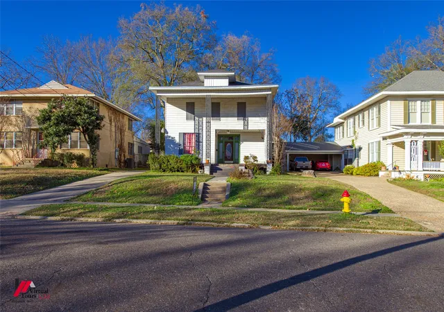 Photo 3 of Single family home for sale at 912 Prospect St, Shreveport, LA 71104 | MLS# 21381318 | Listing updated on 2026-09-09