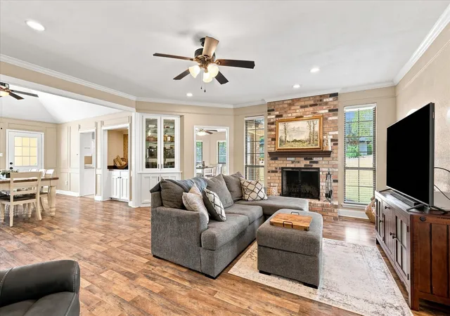 Photo 4 of Sale Pending at 8712 Lake Country Dr, Fort Worth, TX 76179 | MLS# 21381319 | Listing updated on 2026-09-24