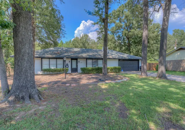 Photo 1 of Single family home for sale at 101 Elmview Ln, Haughton, LA 71037 | MLS# 21381350 | Listing updated on 2026-09-09