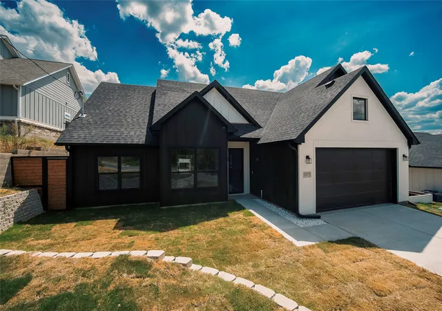 Photo 3 of Single family home for sale at 2217 Christine Dr, Granbury, TX 76048 | MLS# 21381422 | Listing updated on 2026-09-09